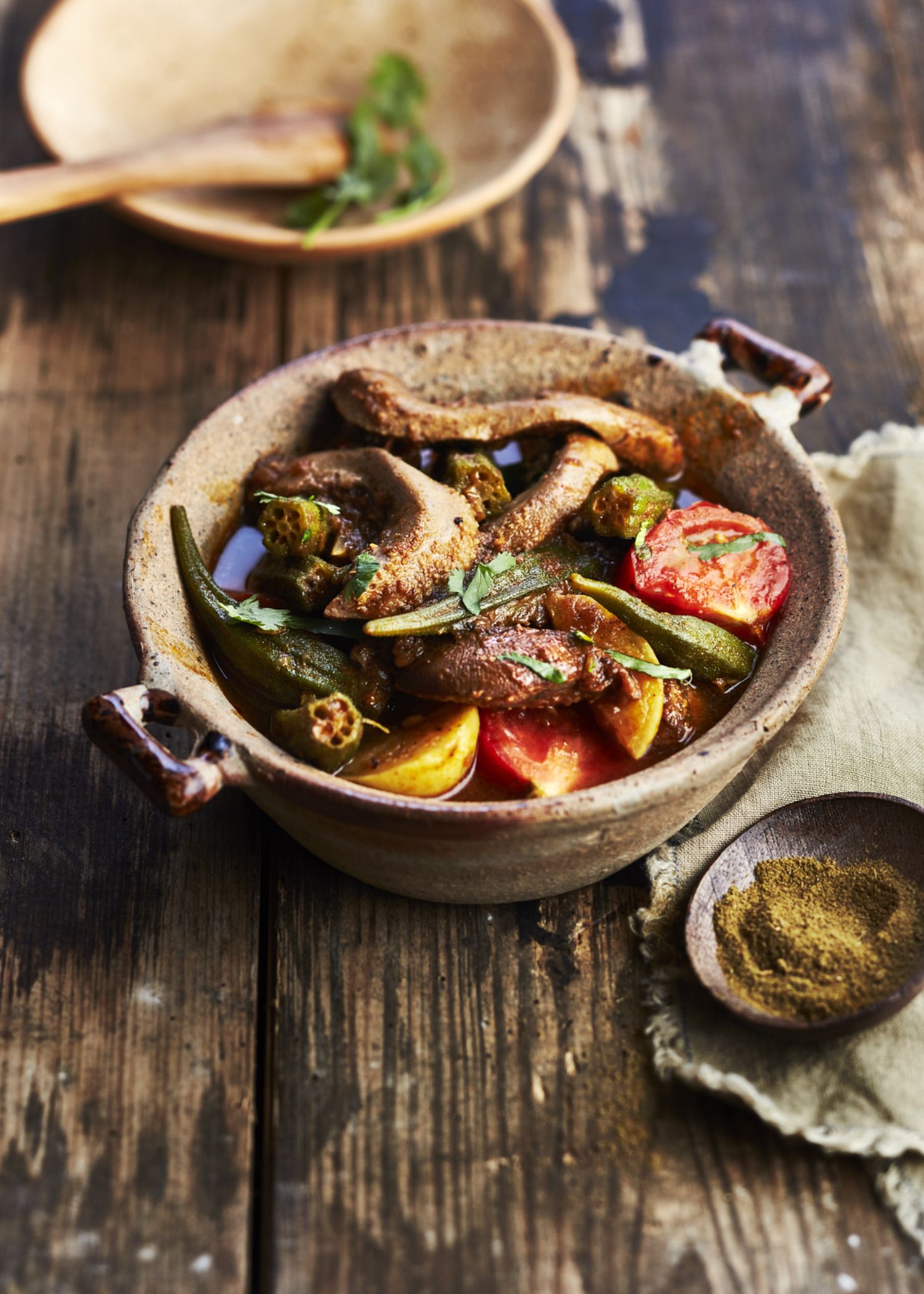 Tajine de langue d’agneau aux gombos et citrons confits