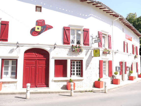 le-chapeau-rouge.png