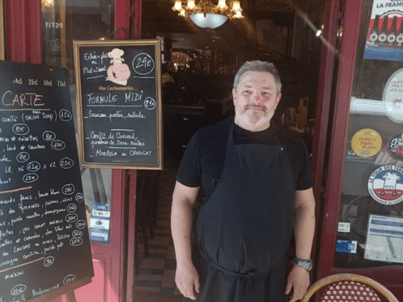 le-cochon-a-l_oreille-1