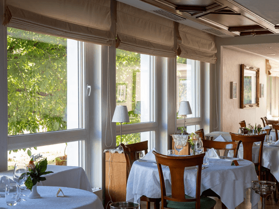 restaurant-au-cheval-blanc.png